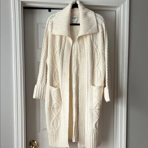 Abercrombie & Fitch Ivory Cable Knit Cardigan